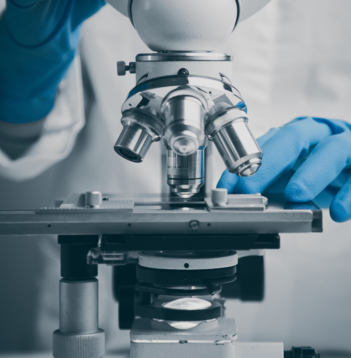 examination-sample-microscope-laboratory 2-min